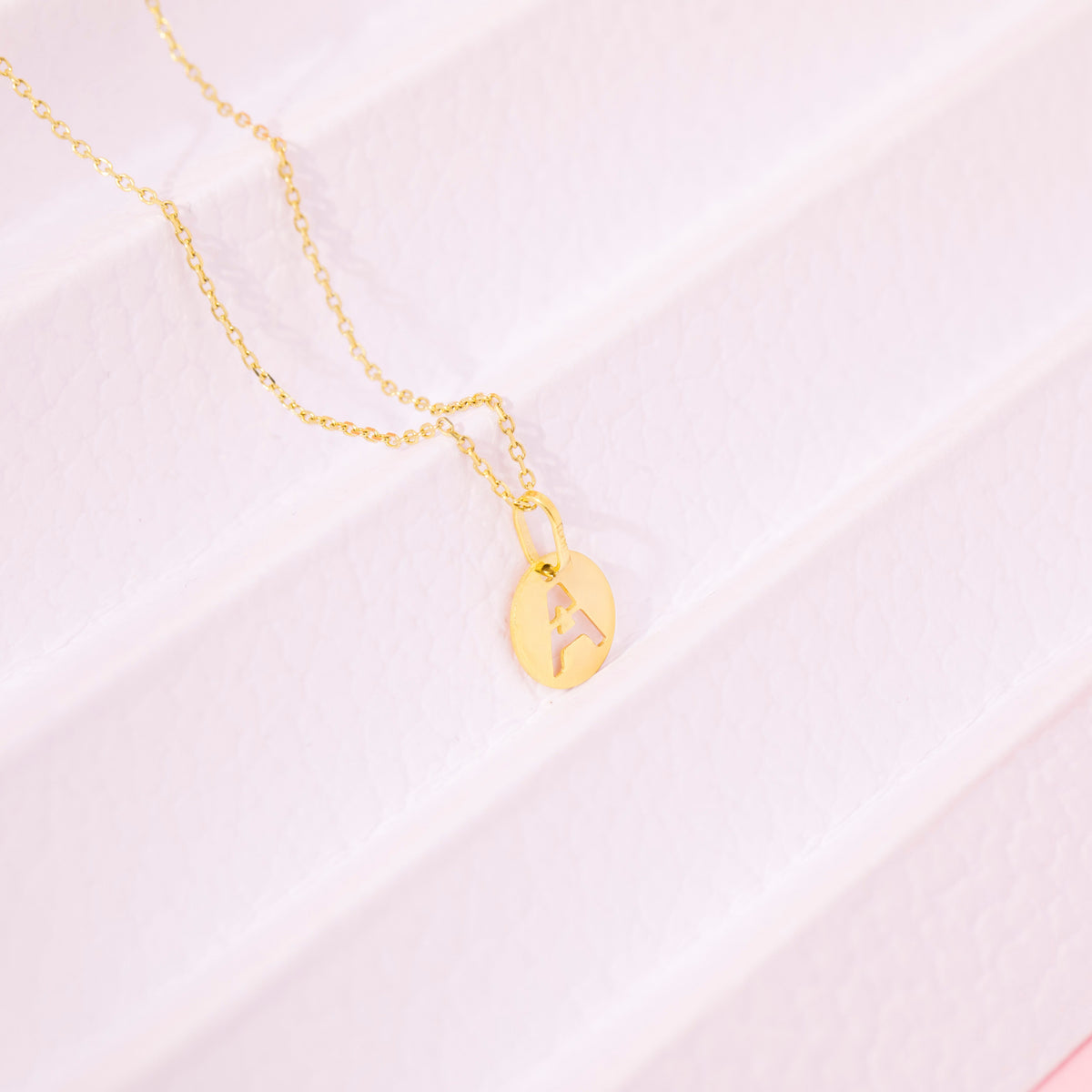 14k Gold Round Initial Letter Kids / Children's / Girls for Charm Bracelet